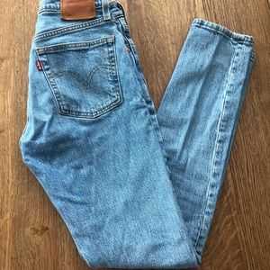 Women’s Levi’s 501 jeans